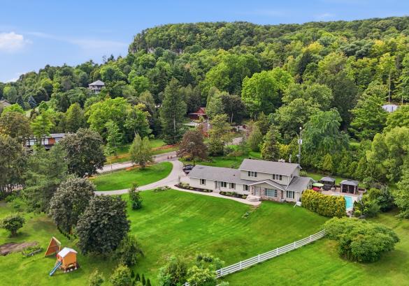 2 storey home on one acre in the countryside